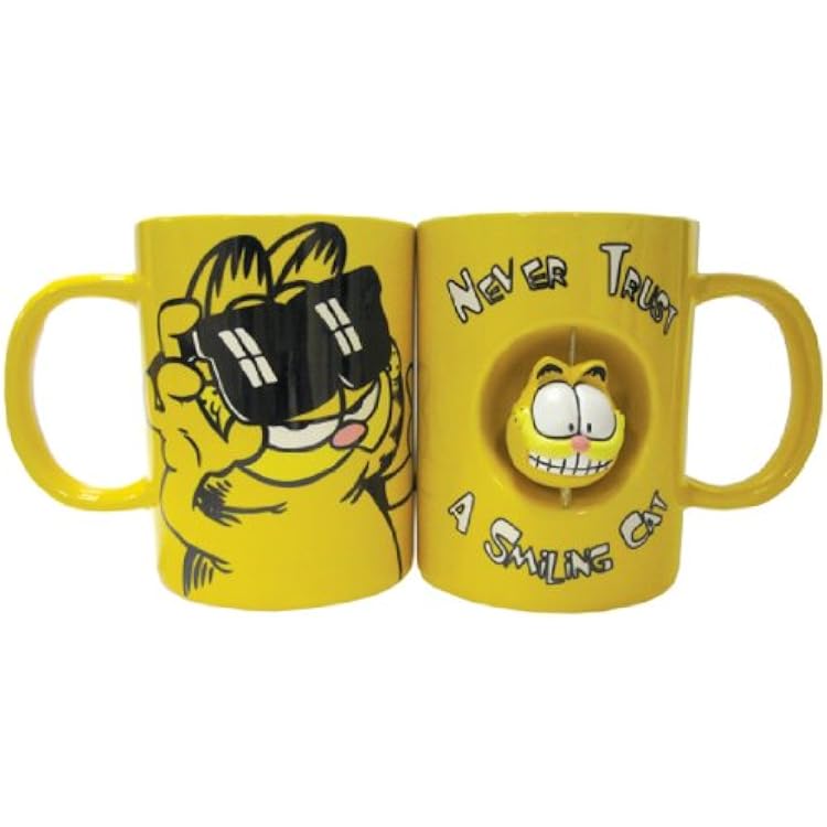 4-Inch Ceramic Spinner Mug, 12-Ounce, Garfield Never Trust a Smiling Cat