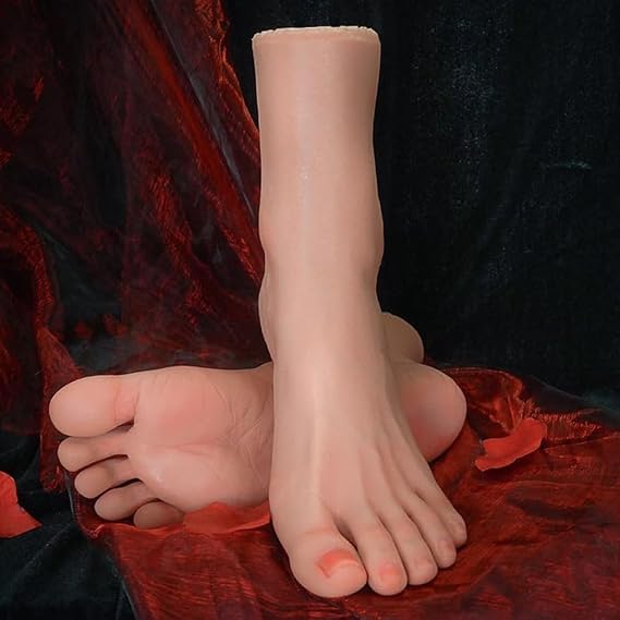 Silicone feet Lifesize Female Mannequin 1:1 Realistic Soft Silicone Feet Model,Silicone Female Foot Display Jewelry, Sandals, Shoe Sock Art Sketch Nail(Right,US 5)