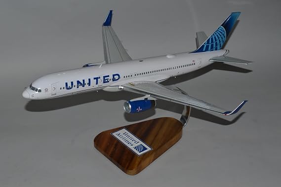 United Airlines Boeing 757-200 EVO Livery Model Mahogany Wood Scale 1/100