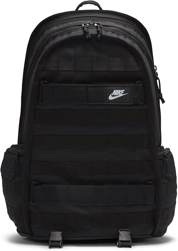Nike、メンズ、スポーツウェアRPMバックパック26L。