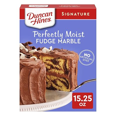 Duncan Hines Signature Cake Mix, Fudge Marble, 15.25 oz