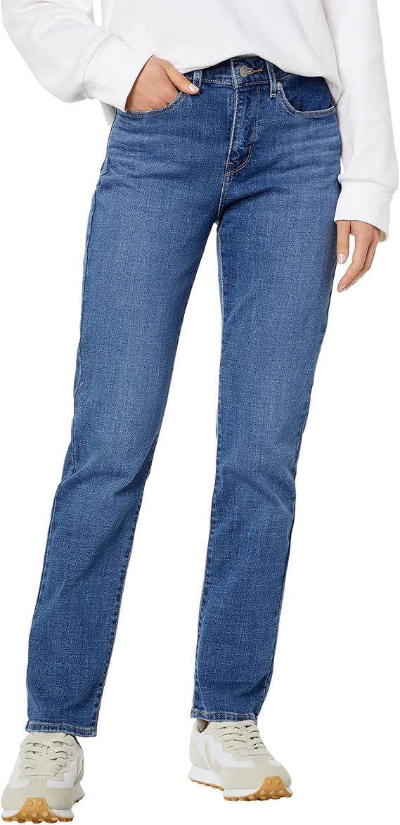 Levi's Women's Classic Straight Jeans