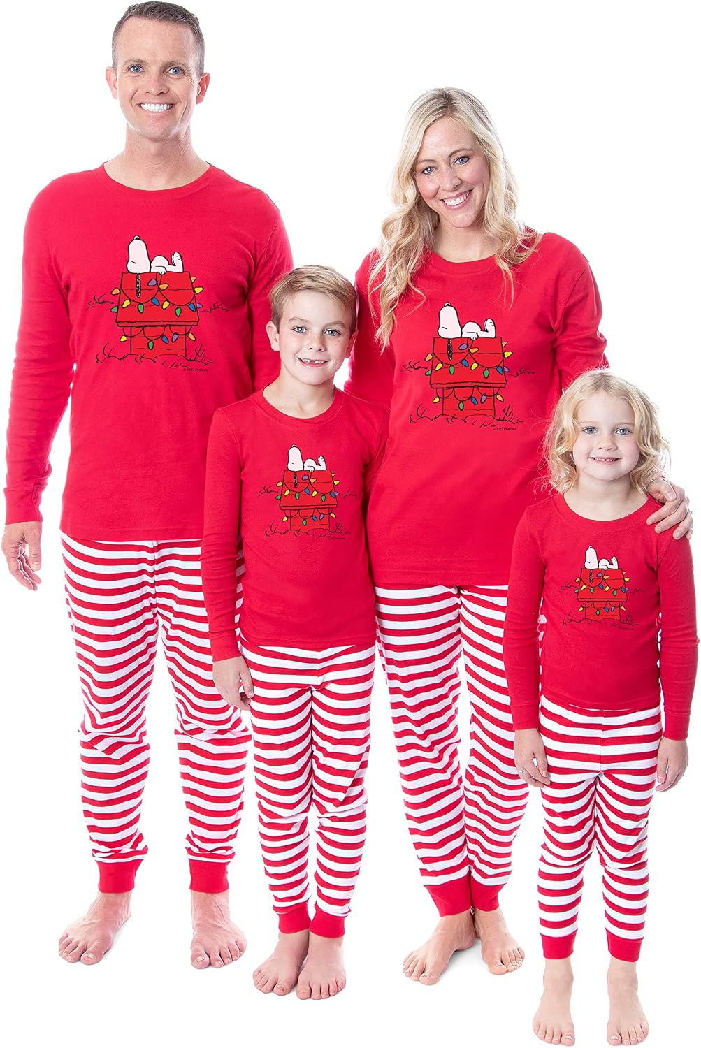 INTIMO Peanuts Doghouse Christmas Tight Fit Cotton Matching Family Pajama Set