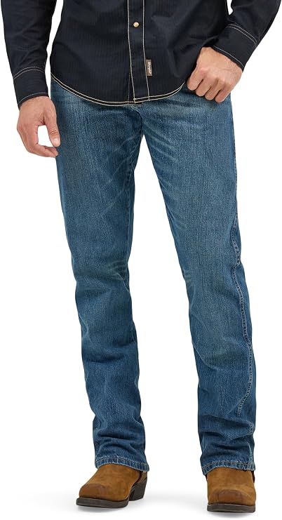 Wrangler Men's Retro Slim Fit Boot Cut Jean, True Blue, 38W x 32L
